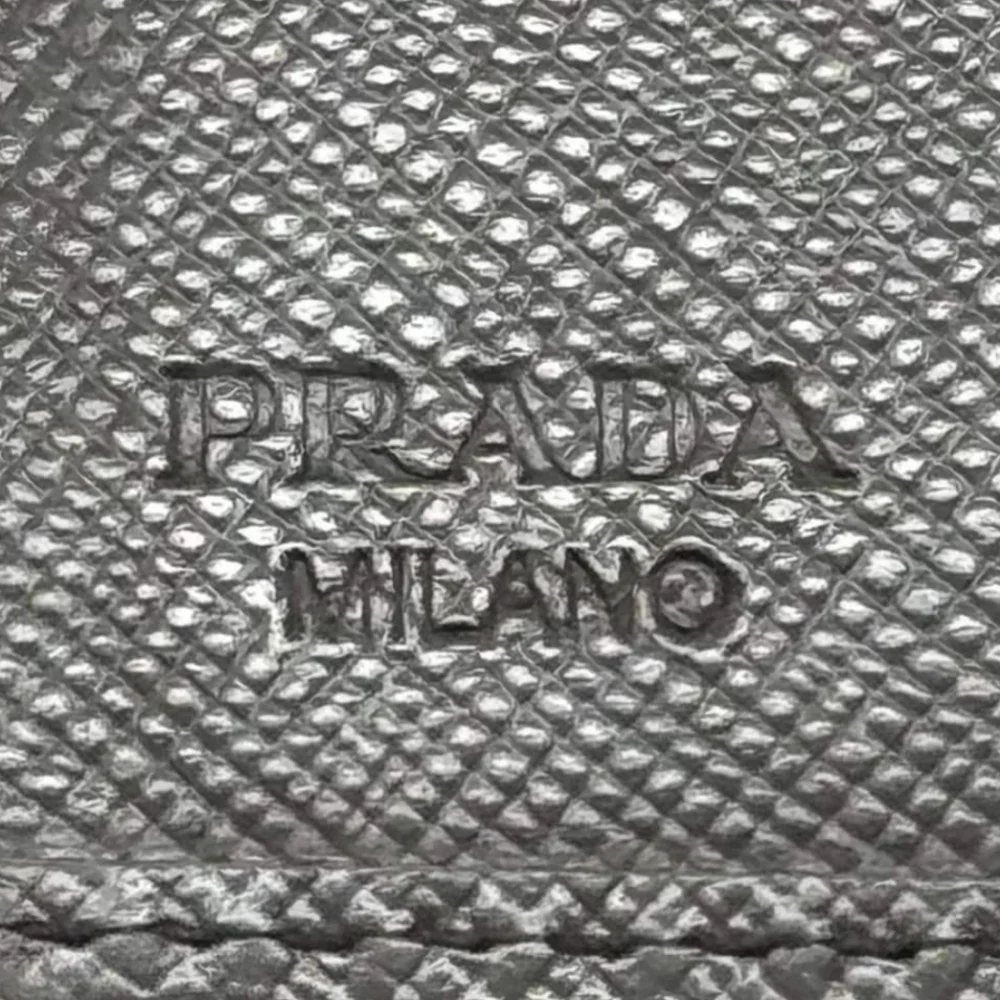 ▪️☑️ PRADA BIFOLD WALLET ☑️▪️